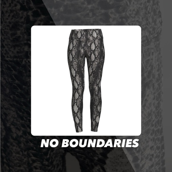 No Boundaries Pants - NWT No Boundaries Snake Print Honeycomb Leggings